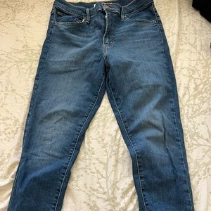 Levi’s 720 High rise super skinny